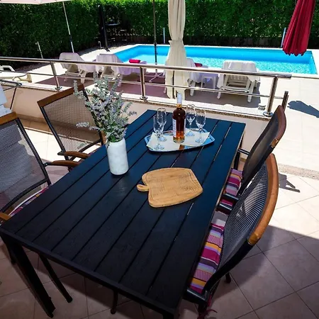 My Dalmatia - Vigo With Private Pool Apartment