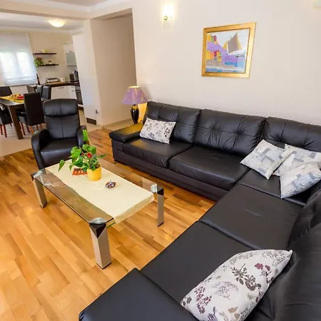 My Dalmatia - Vigo With Private Pool Apartment Zadar